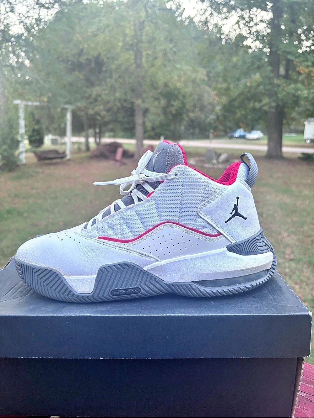 Jordan Stay Loyal 2 White & Red